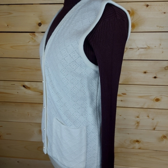 PENMANS Vintage knit granny cardigan pearl button size Medium Made in Canada - Picture 4 of 10